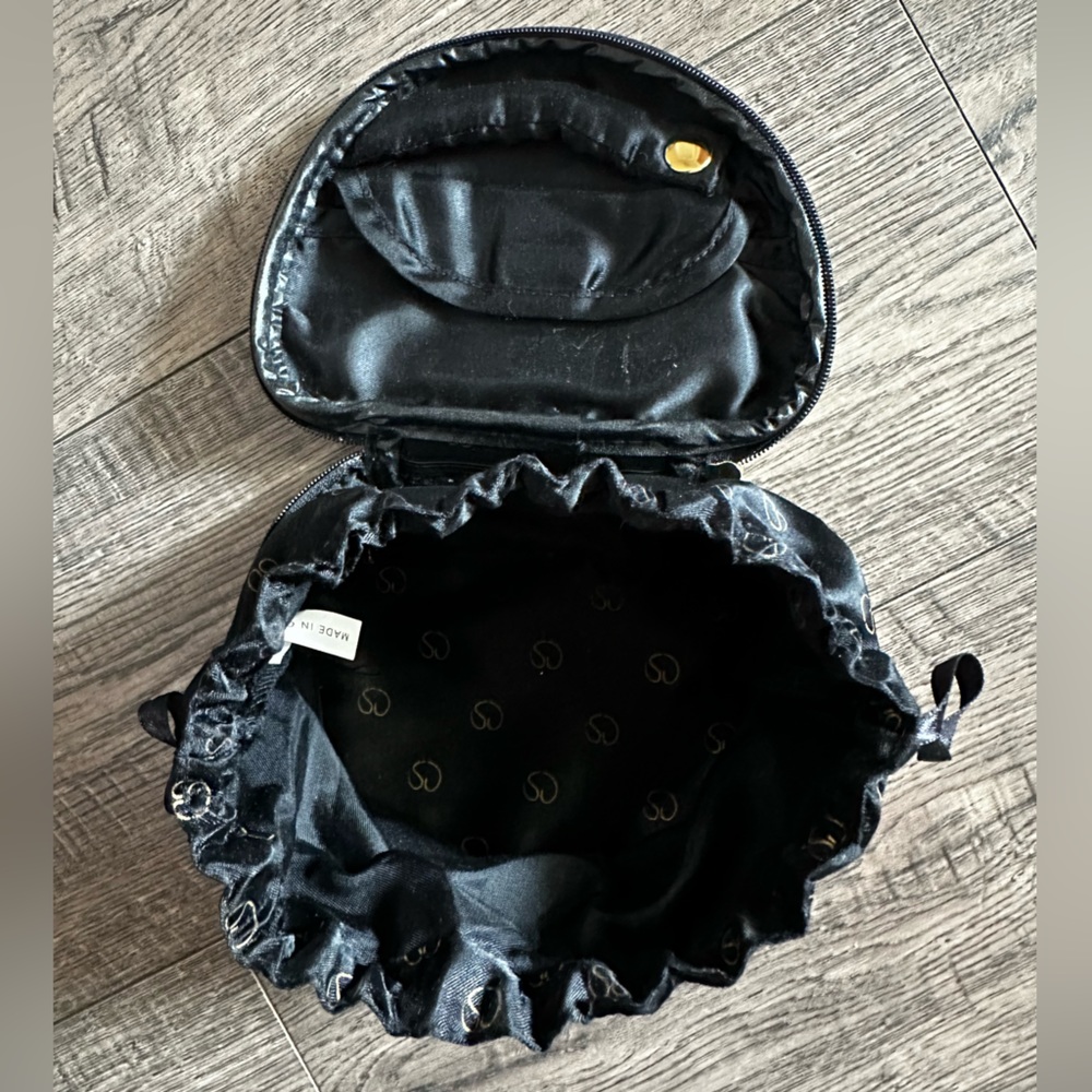 St John Makeup or Jewelry Case - Picture 3 of 5